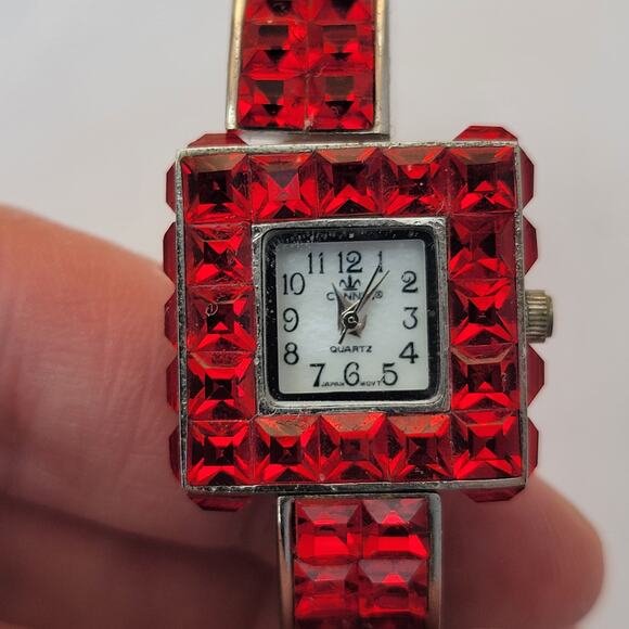 Vintage Watches Ladies Red Crystal Bangle Quartz Watch with Silver Dial - Picture 4 of 10